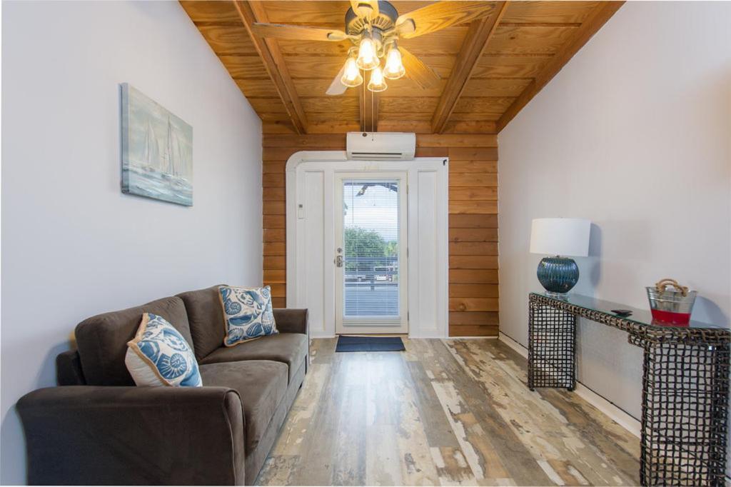 Darien Dockside Inn Εξωτερικό φωτογραφία