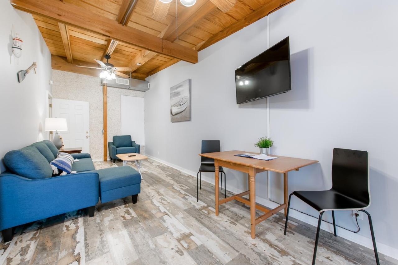 Darien Dockside Inn Εξωτερικό φωτογραφία
