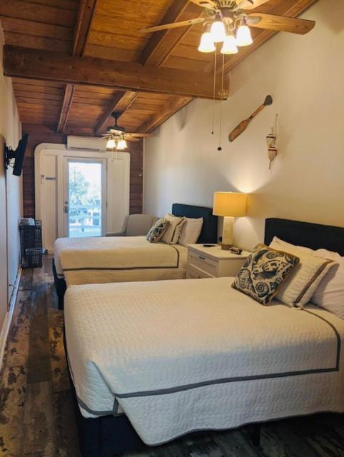 Darien Dockside Inn Εξωτερικό φωτογραφία